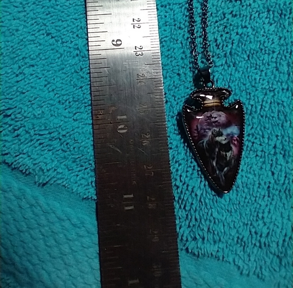 Silvertone wolf couple arrowhead moon purple blue chain necklace - Picture 2 of 5